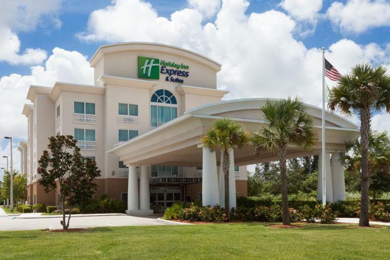 Holiday Inn Express Hotel & Suites Fort Pierce West Екстер'єр фото